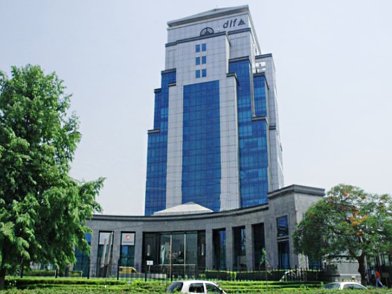 DLF Plaza Tower, DLF Phase 1 — photo 1