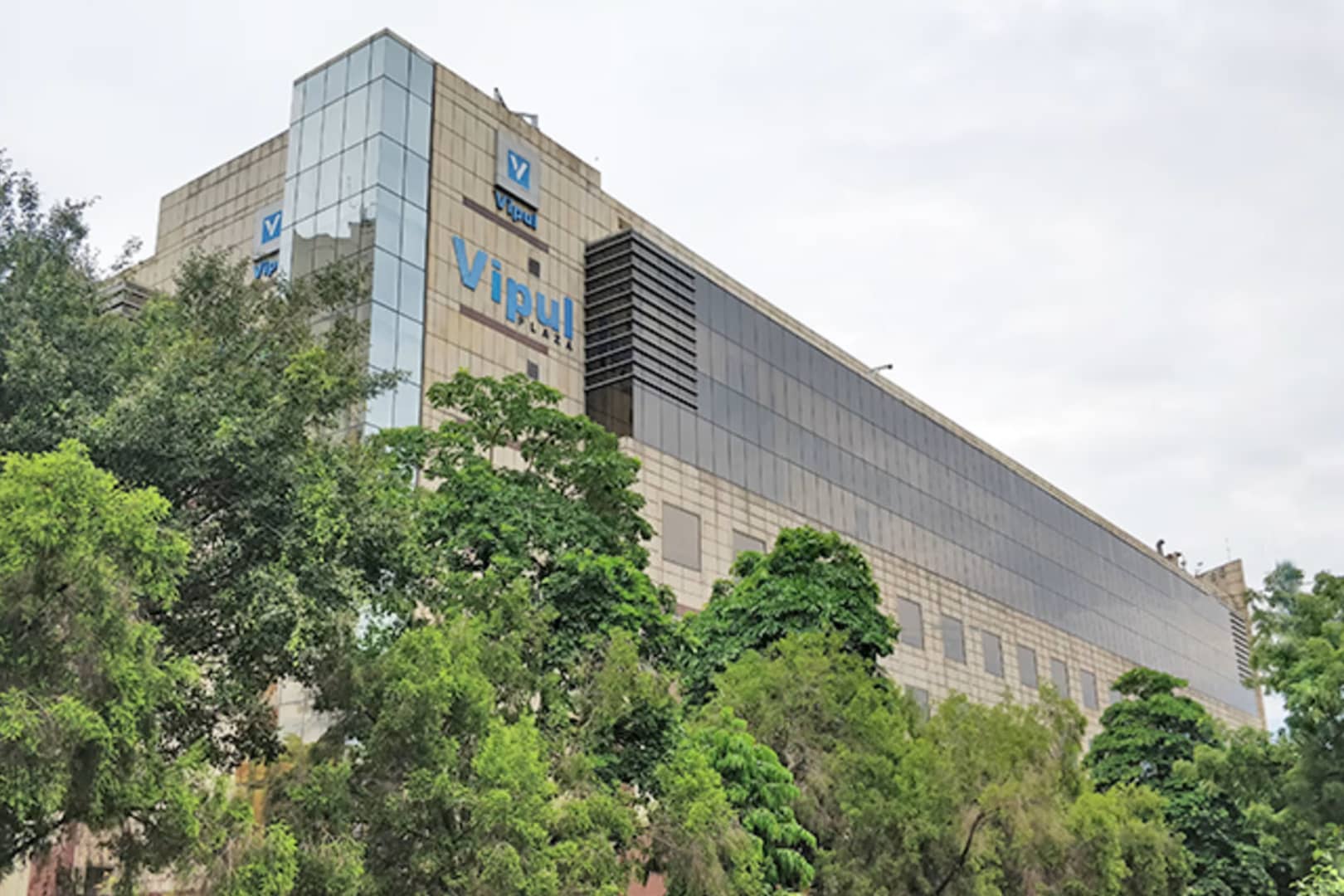 Vipul Plaza, Golf Course Road — photo 1