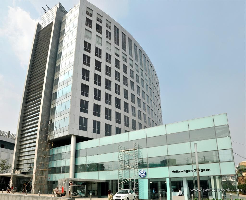 Vatika City Point, MG Road — photo 1