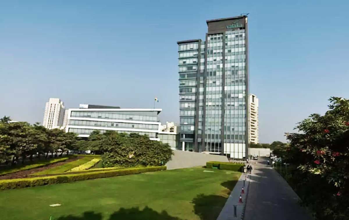 Vatika Tower B, Golf Course Road — photo 1