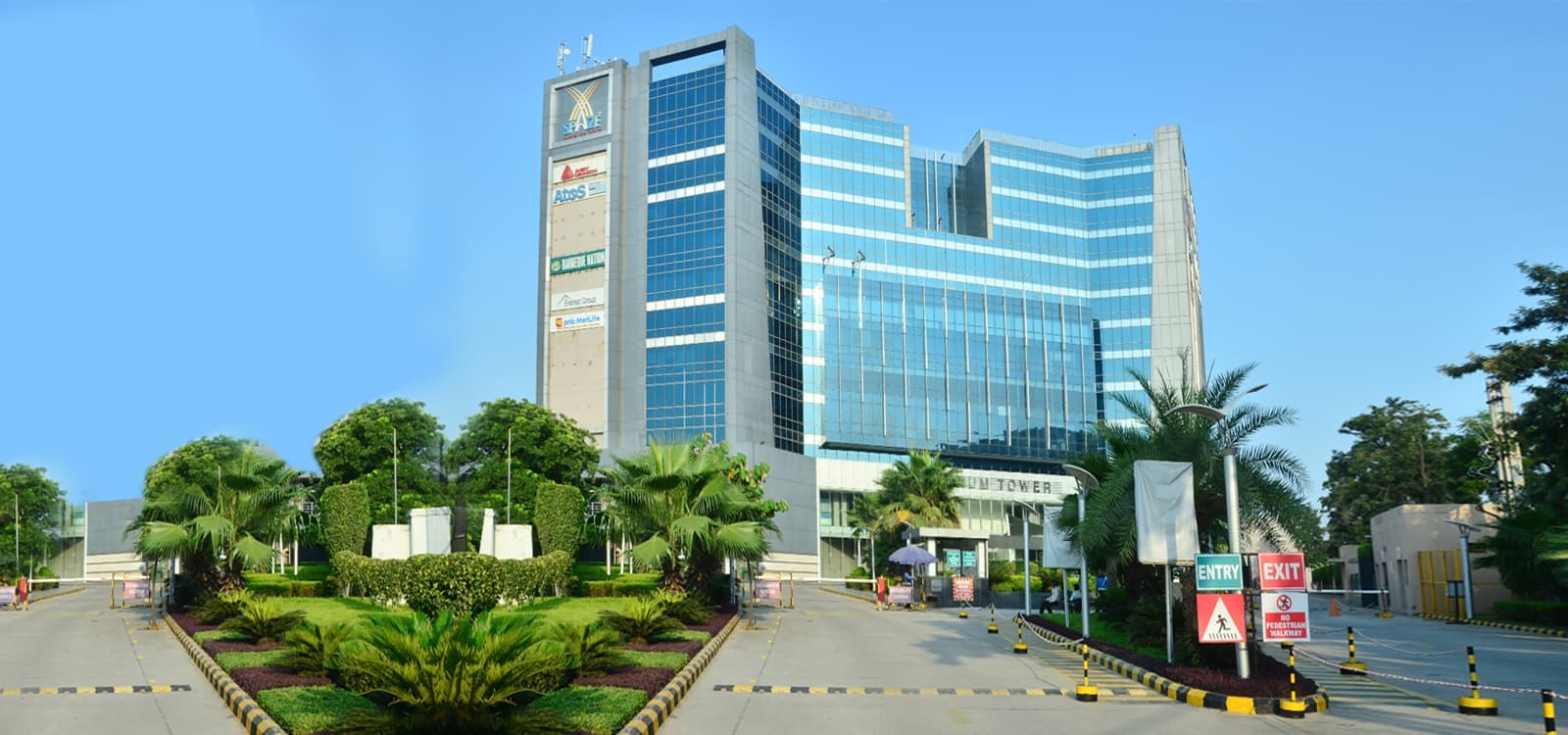 Spaze Platinum Tower, Sohna Road — photo 1