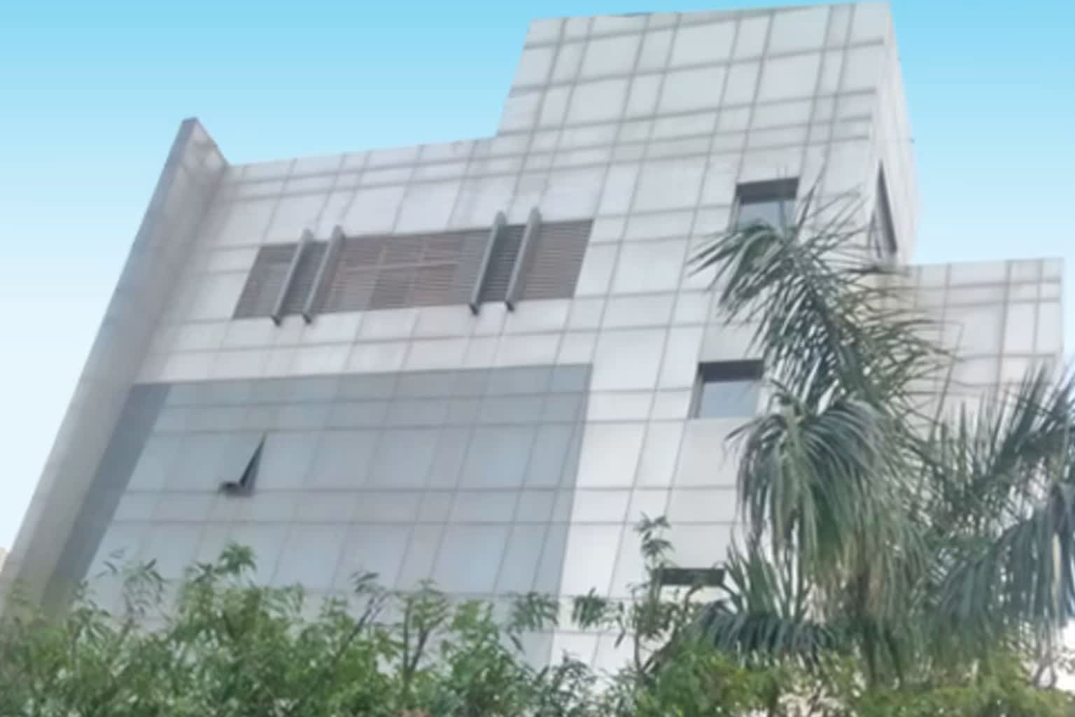 Plot No 32 - Plot No. 32 Sector 32, NH-48 — photo 1