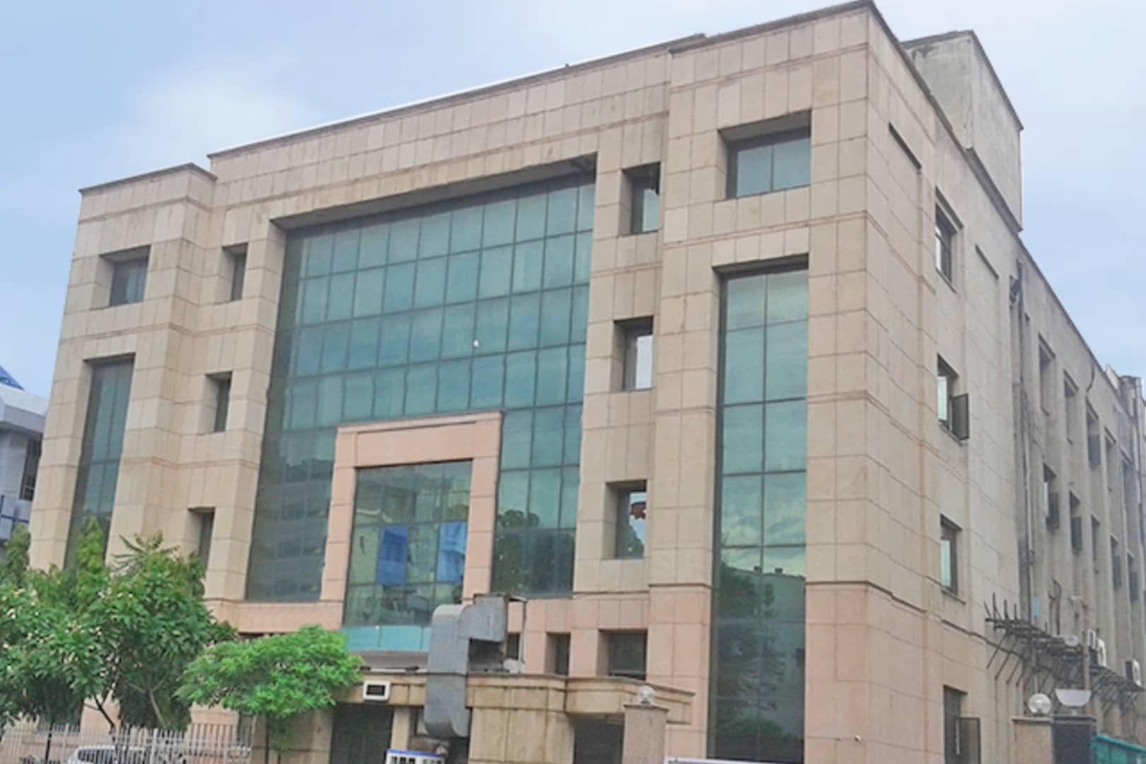 Plot No 409 - Plot No. 409 Sector 19, Udyog Vihar — photo 1