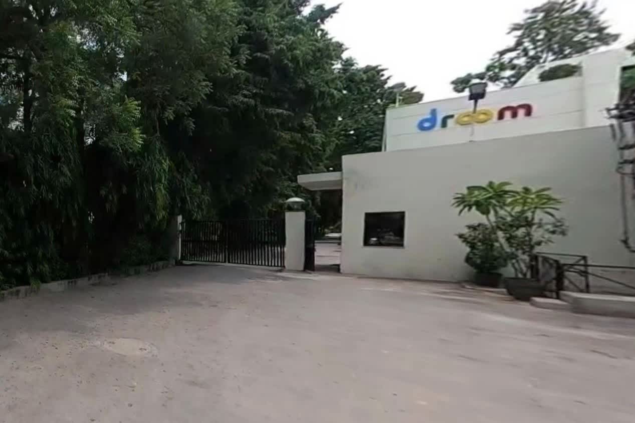 Plot No. 77A - Plot No. 77A Sector 18, Udyog Vihar — photo 1