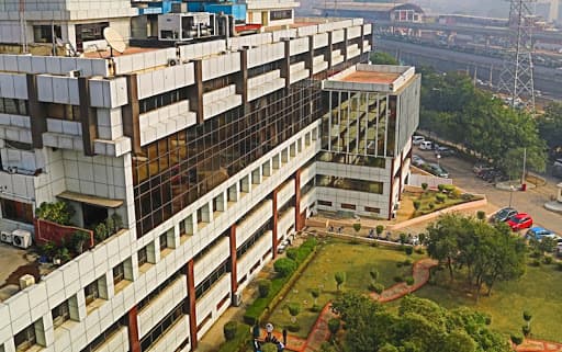 Enkay Center, Udyog Vihar — photo 1