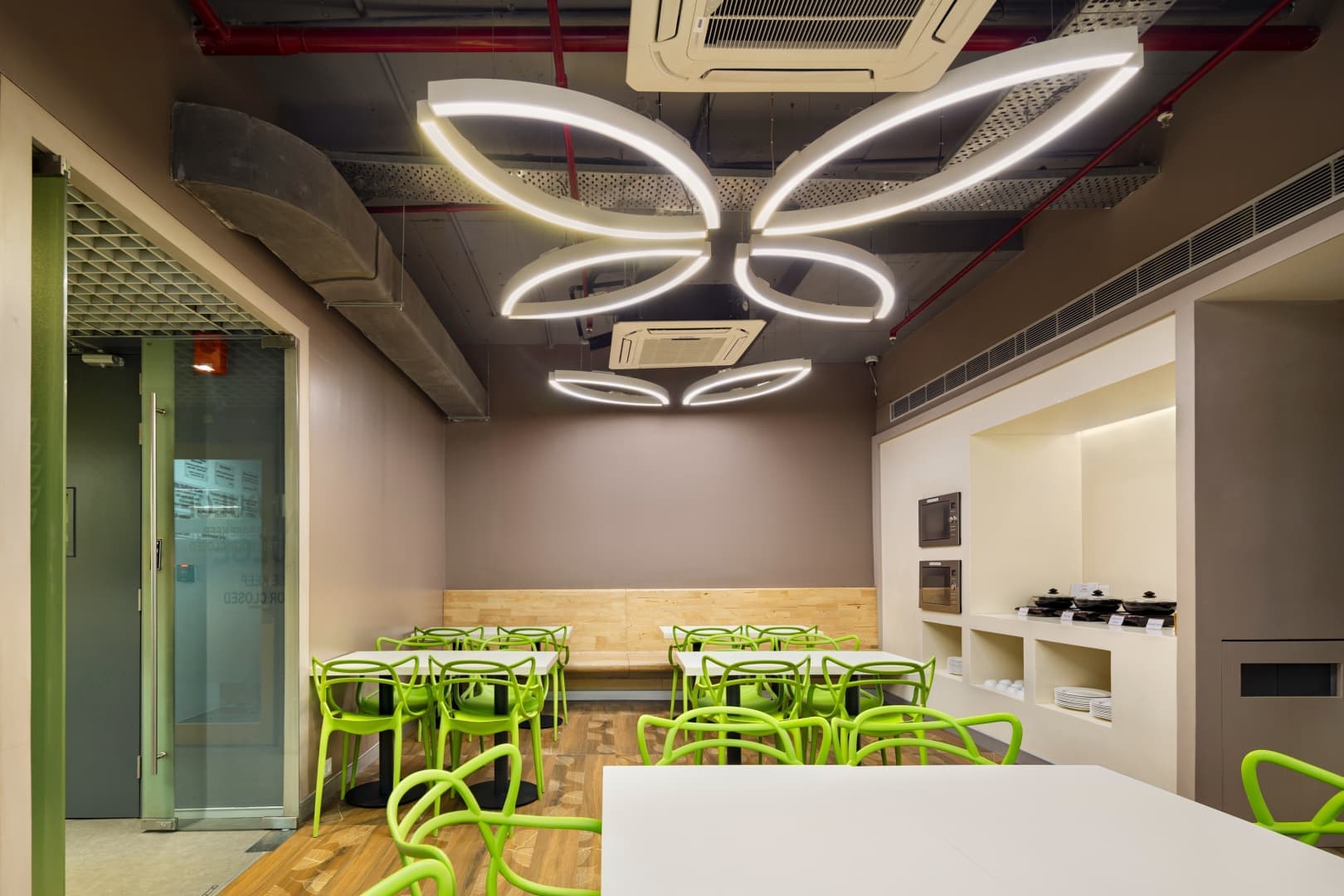 Corporatedge - Cyber Hub, Cyber City — photo 1