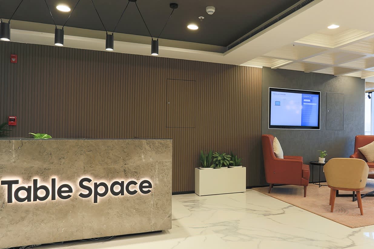 Table Space - Global Gateway, MG Road — photo 1