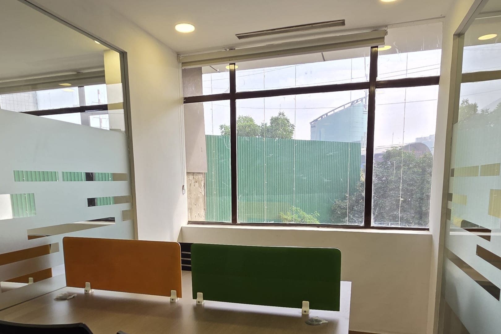 Livance Management - DLF Phase 5, DLF Phase 5 — photo 1