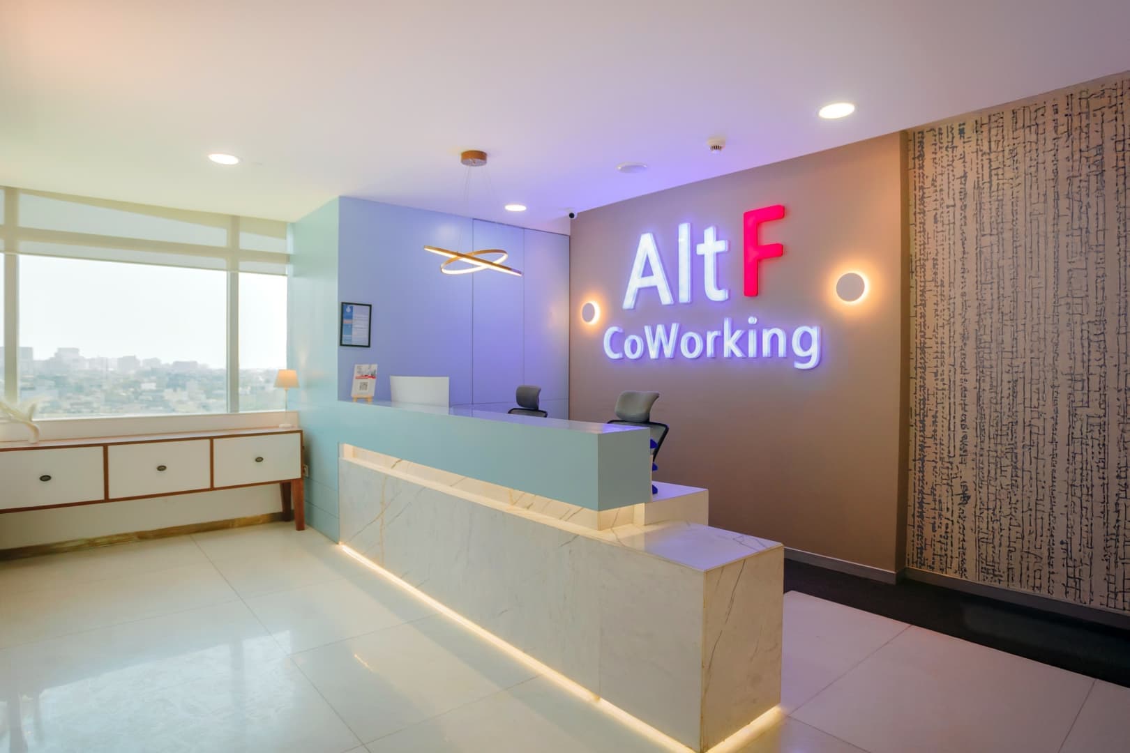 alt.f coworking - Global Business Park, Sikanderpur — photo 1