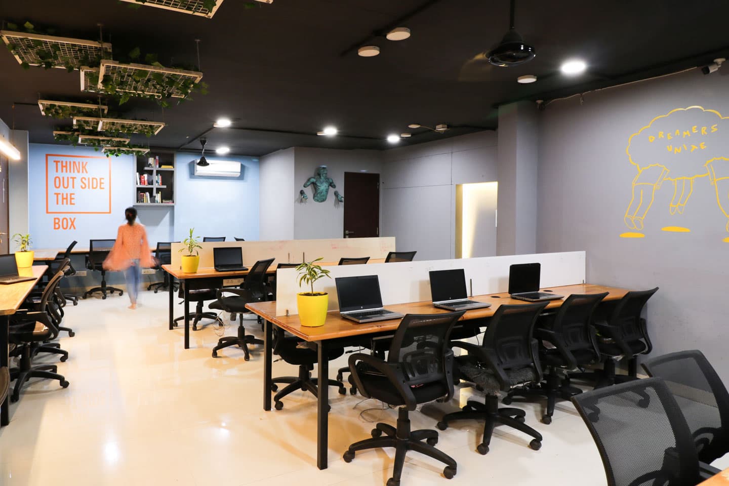 Corporate Nexus - Intellect, Udyog Vihar — photo 1