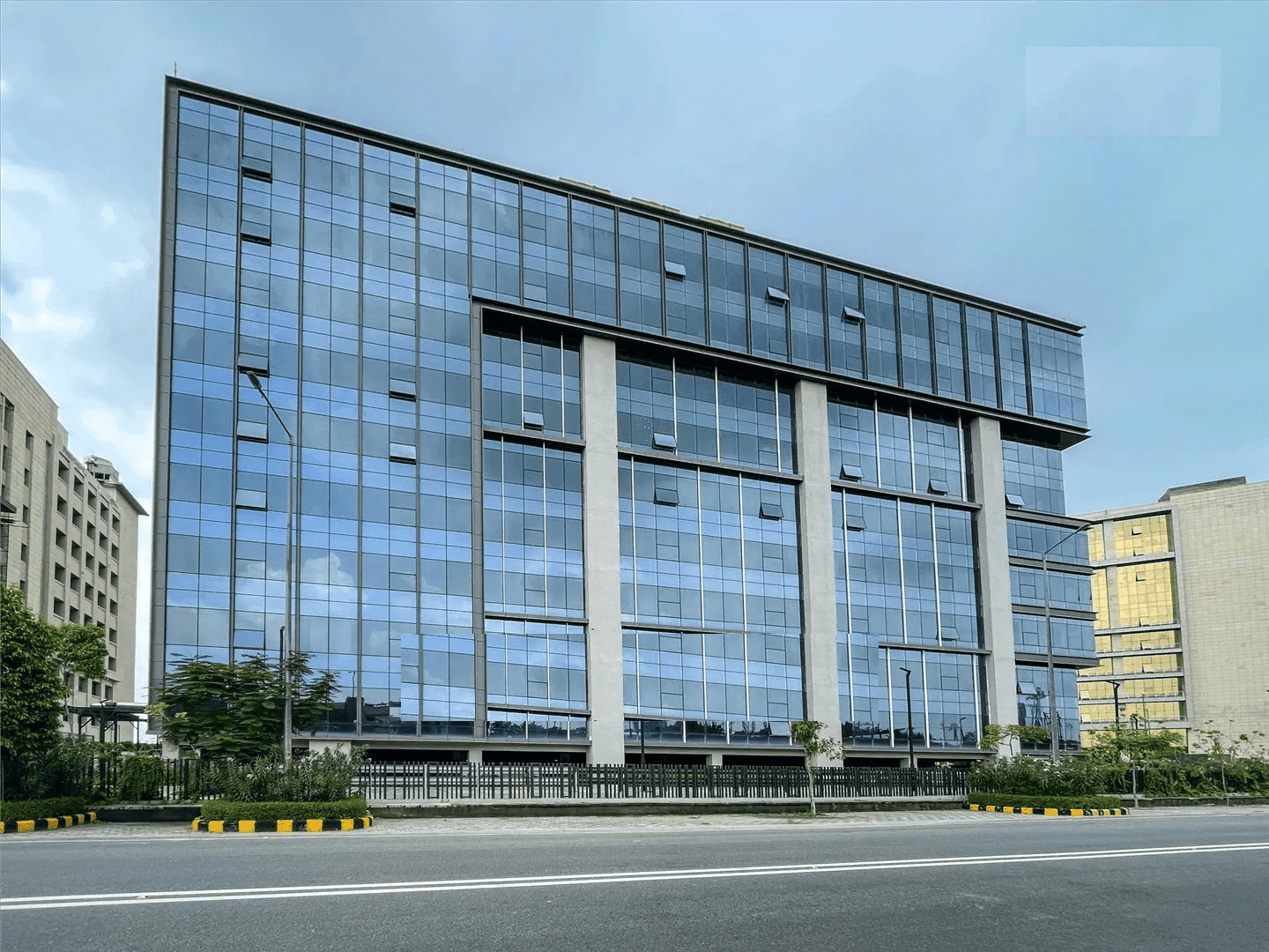 Stellar 127, Noida Extension — photo 1