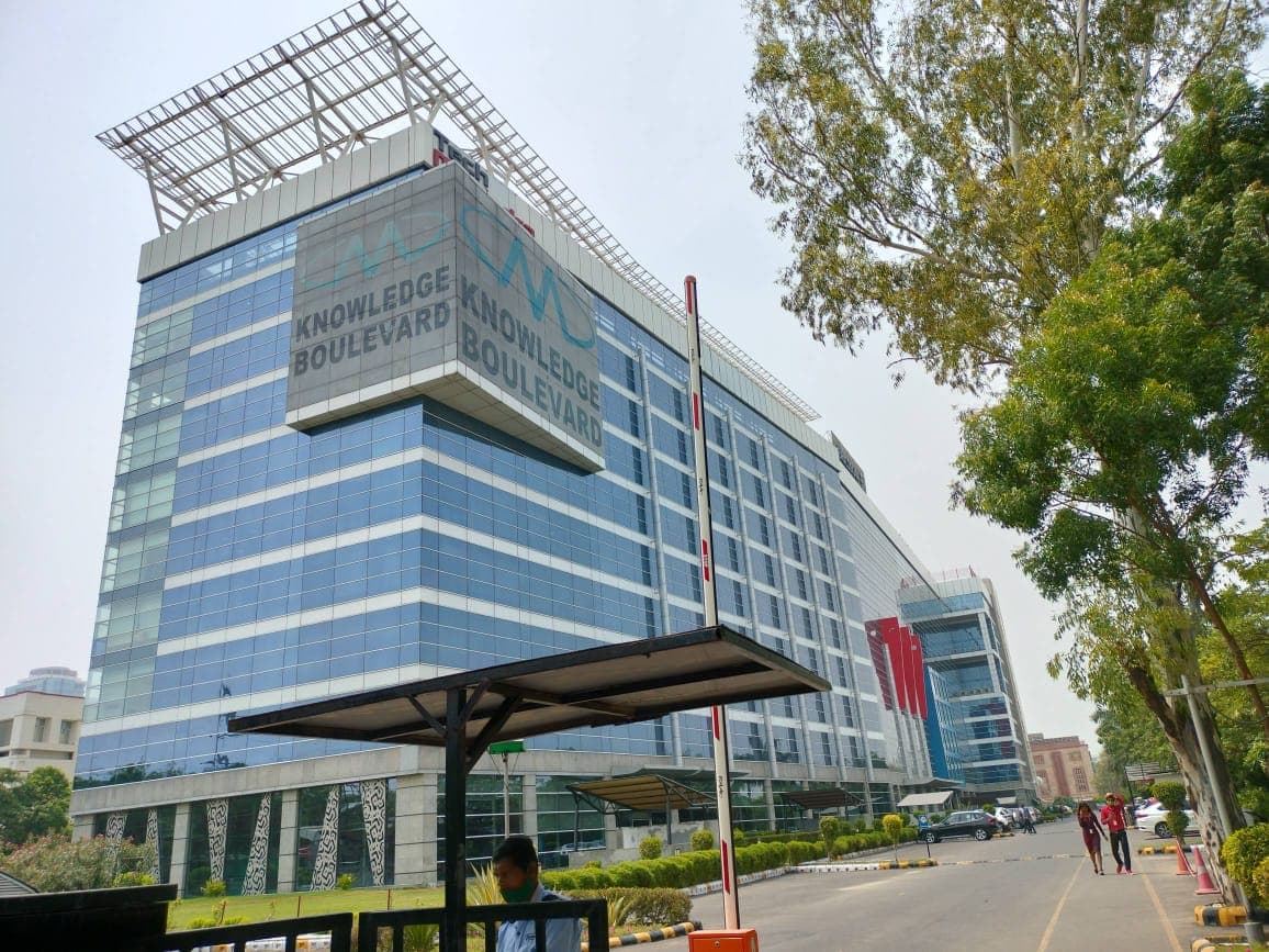 Knowledge Boulevard, Sector 62 — photo 1