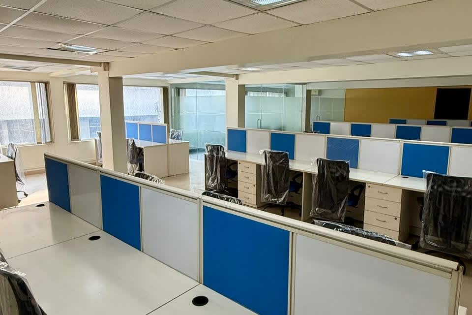 M&M CoWorks - G16, Sector 6 — photo 1
