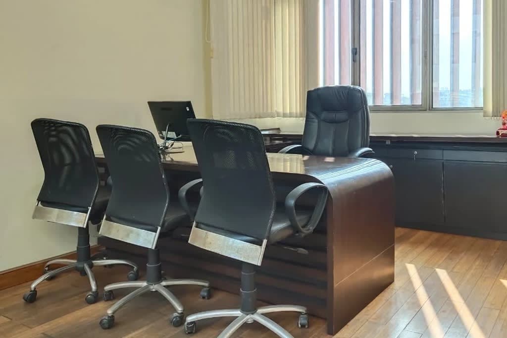 TC Coworks - Kohinoor World Towers, Sector 62 — photo 1