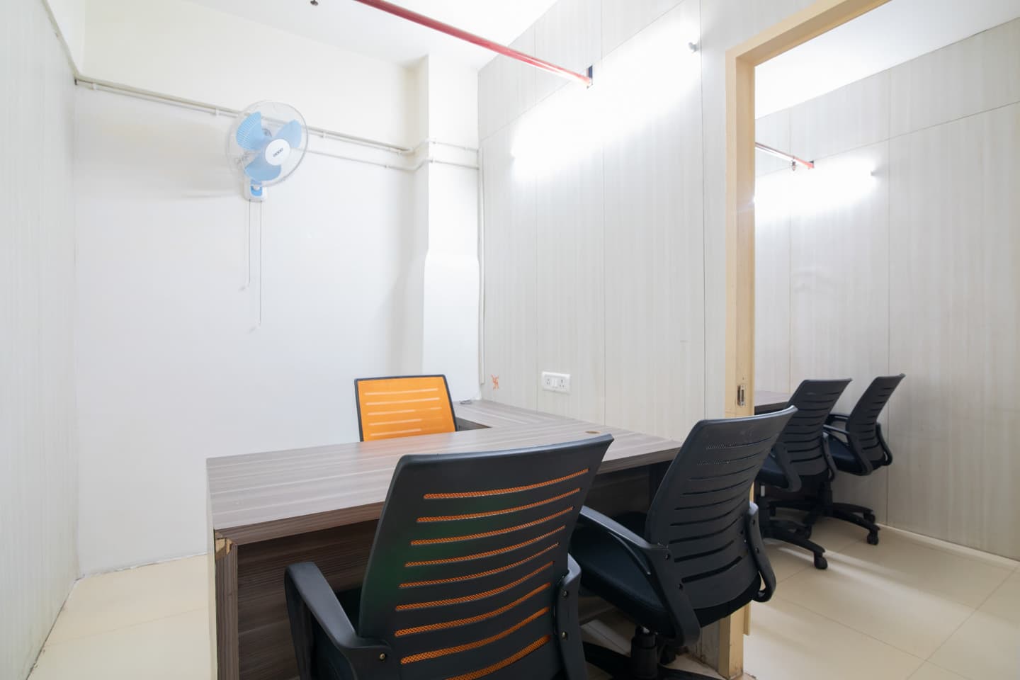 Connaught Space - Ansal Bhawan, Connaught Place — photo 1