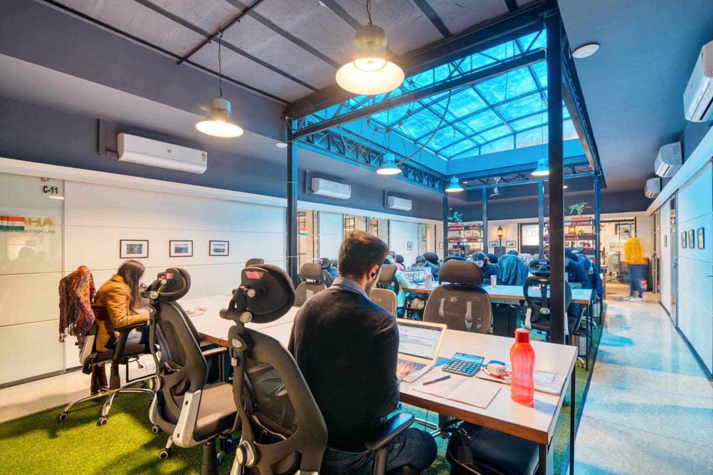 Connect HQ - Connaught Place, Connaught Place — photo 1