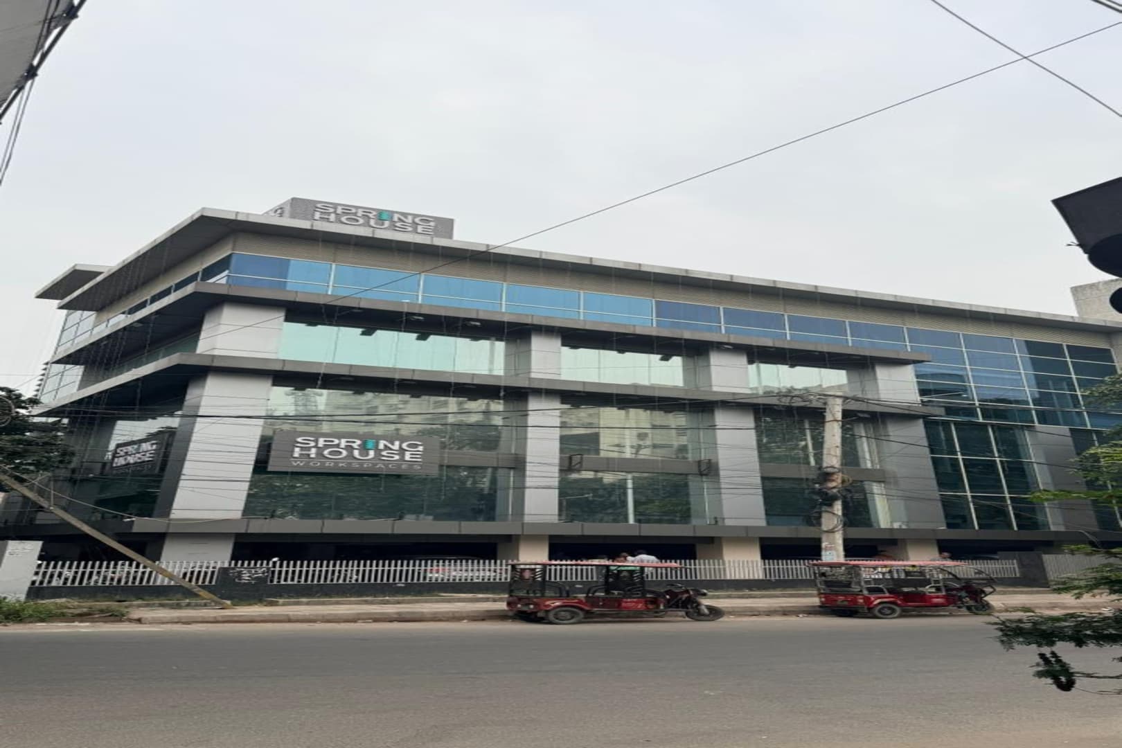 Spring House - Janakpuri, Janakpuri — photo 1