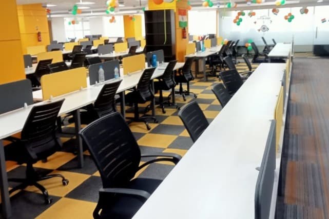 Worksquare - Videocon Towers, Jhandewalan — photo 1