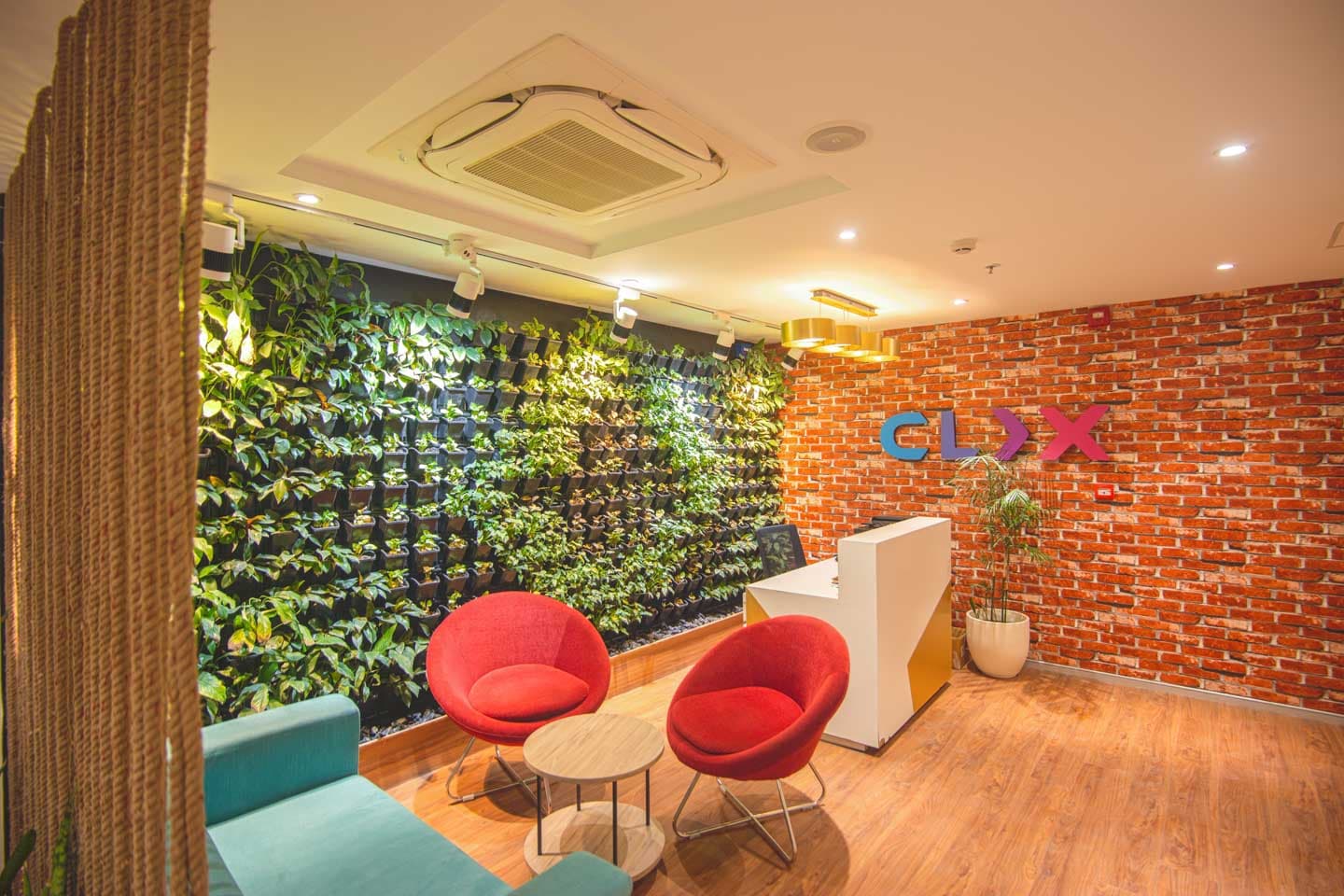 Skootr - Kailash Building CP, Kasturba Gandhi Marg — photo 1