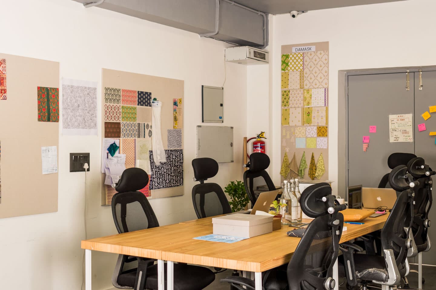 Pastel Workspace - Lado Sarai, Lado Sarai — photo 1