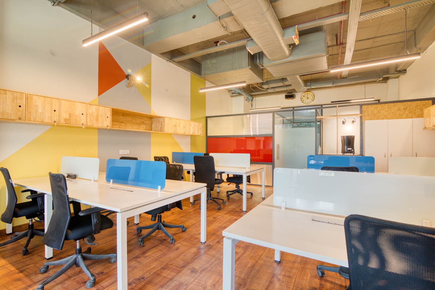 Workhive - DLF Galleria Mall, Mayur Vihar — photo 1