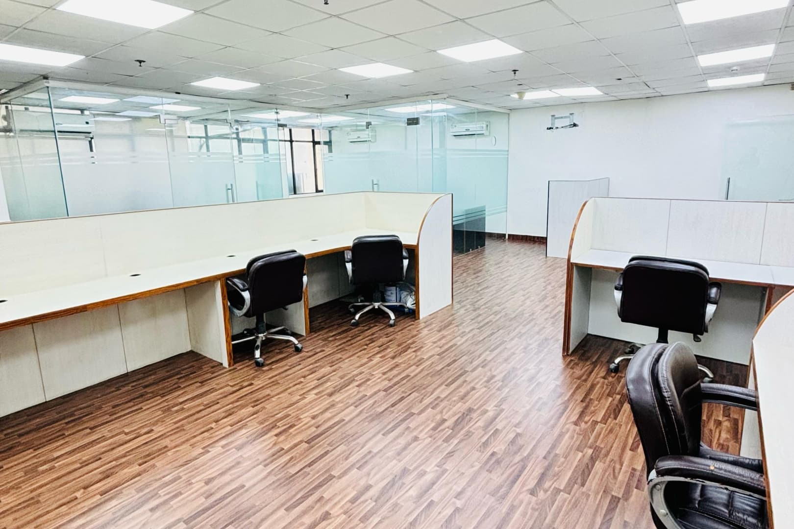 Scaler Bee - Agarwal Cyber Plaza 2, Netaji Subhash Place — photo 1