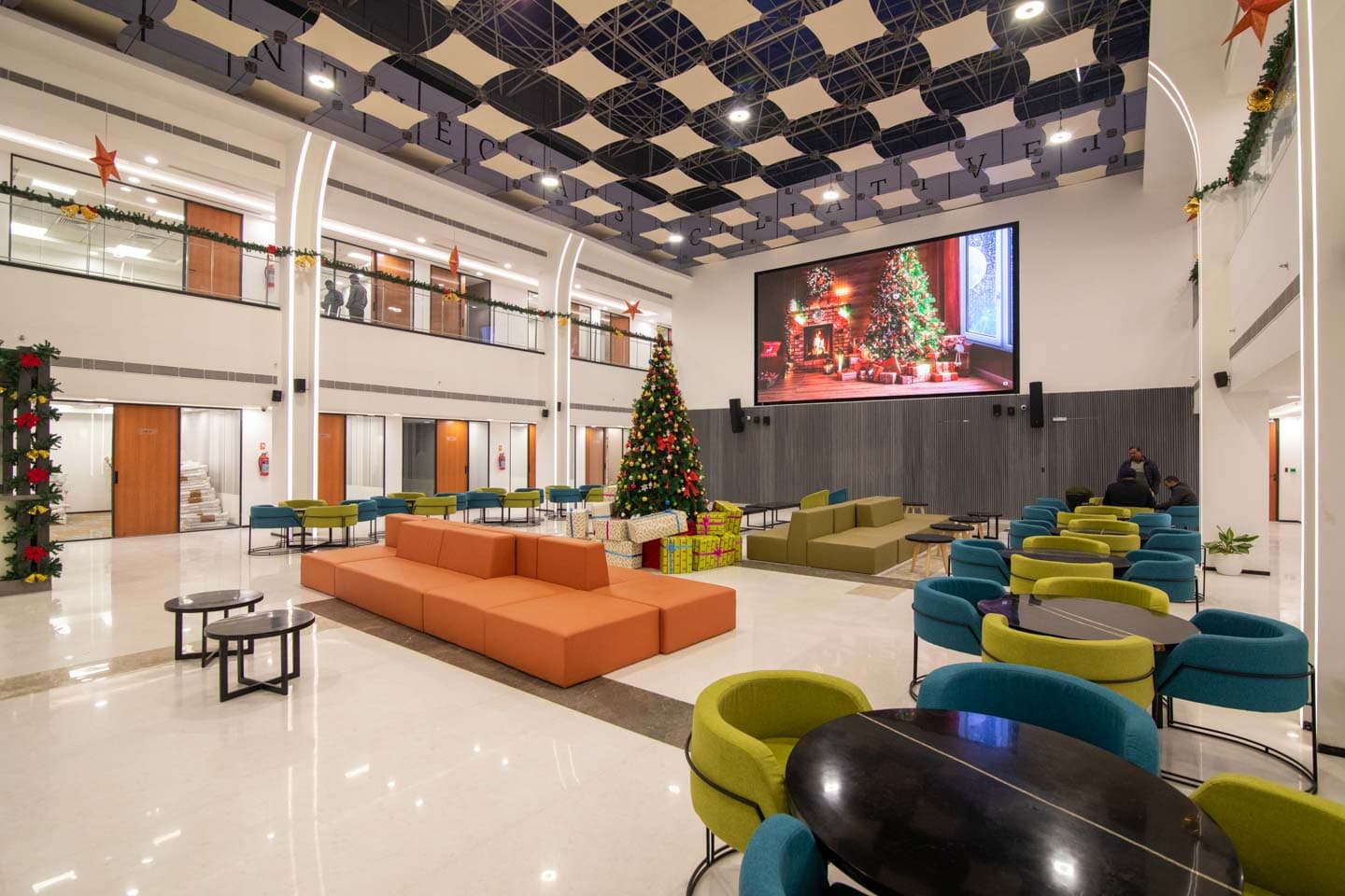 Collative - Global Foyer White House, Saket — photo 1